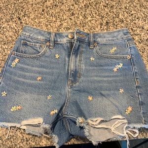American Eagle Mom Short